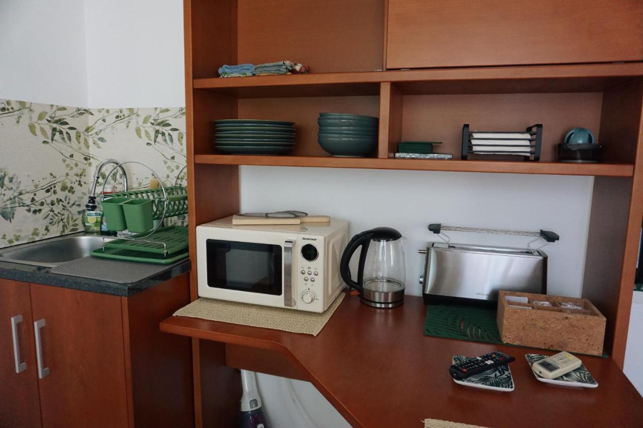Chez Louise: Onde A Serra Beija O Ceu Lousa  Luaran gambar