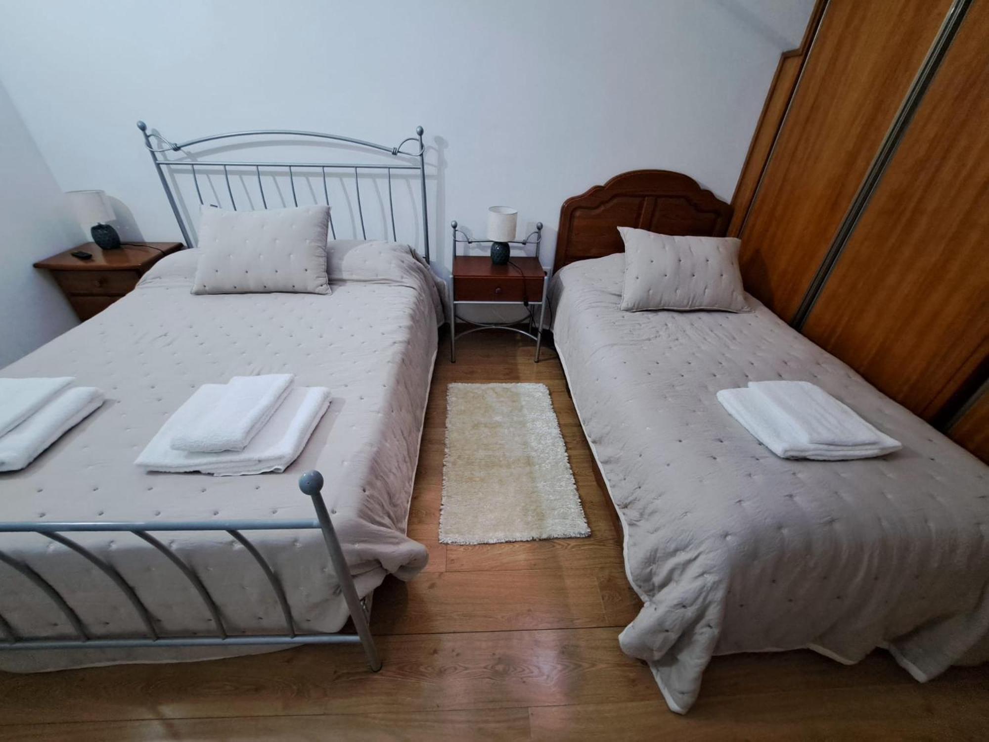 Chez Louise: Onde A Serra Beija O Ceu Lousa  Luaran gambar