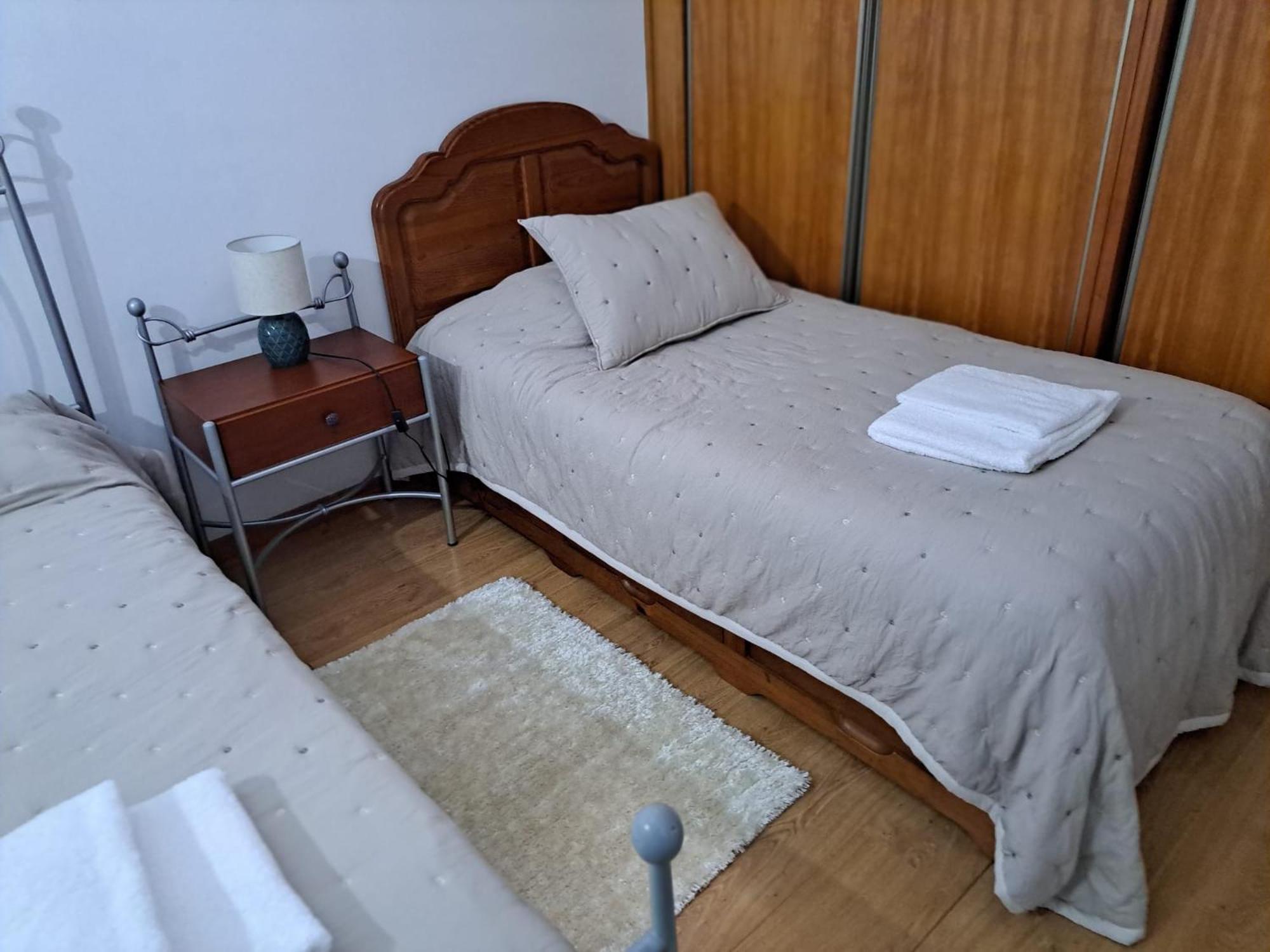 Chez Louise: Onde A Serra Beija O Ceu Lousa  Luaran gambar